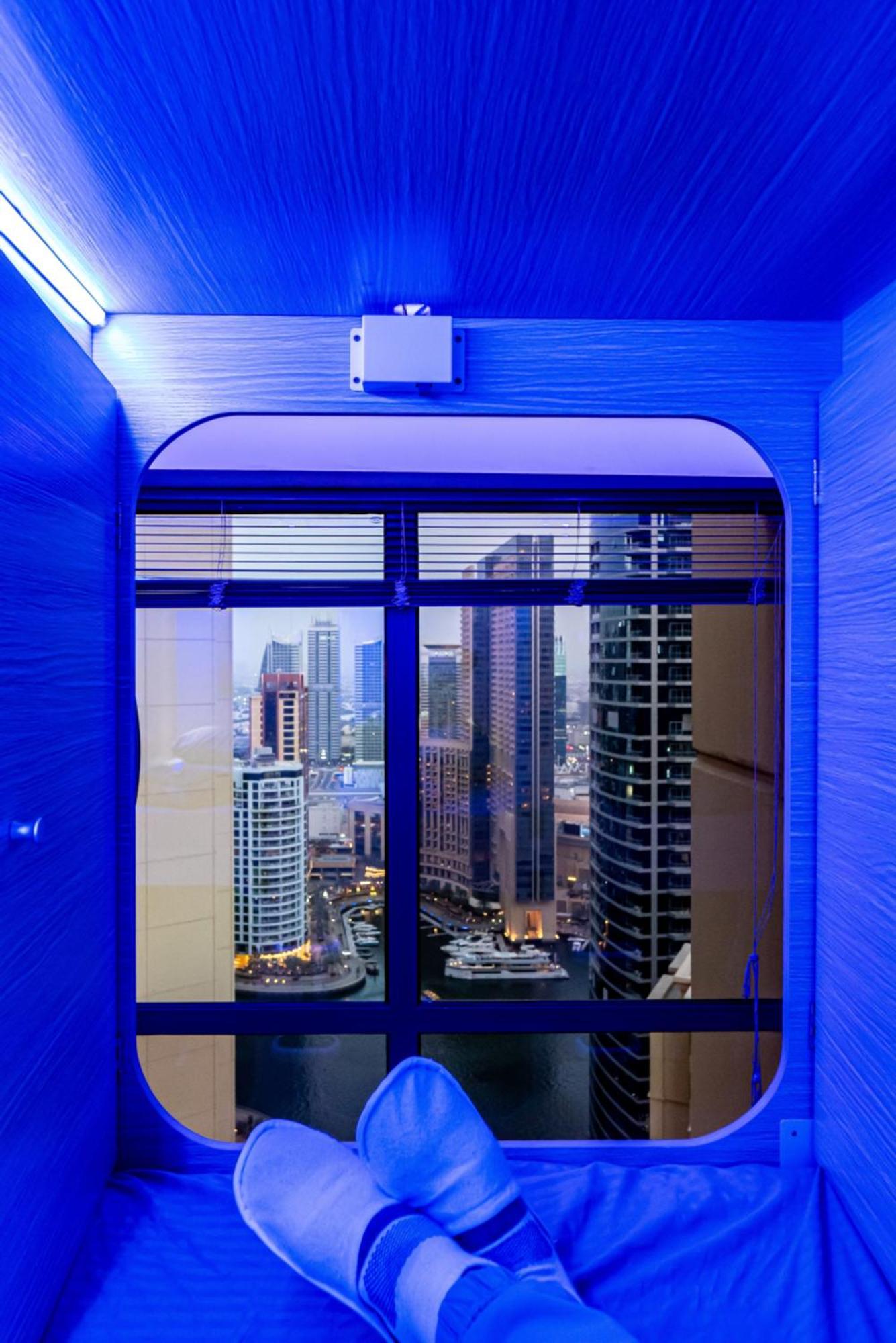 Berloga Capsule Jbr Hotel Dubai Exterior photo